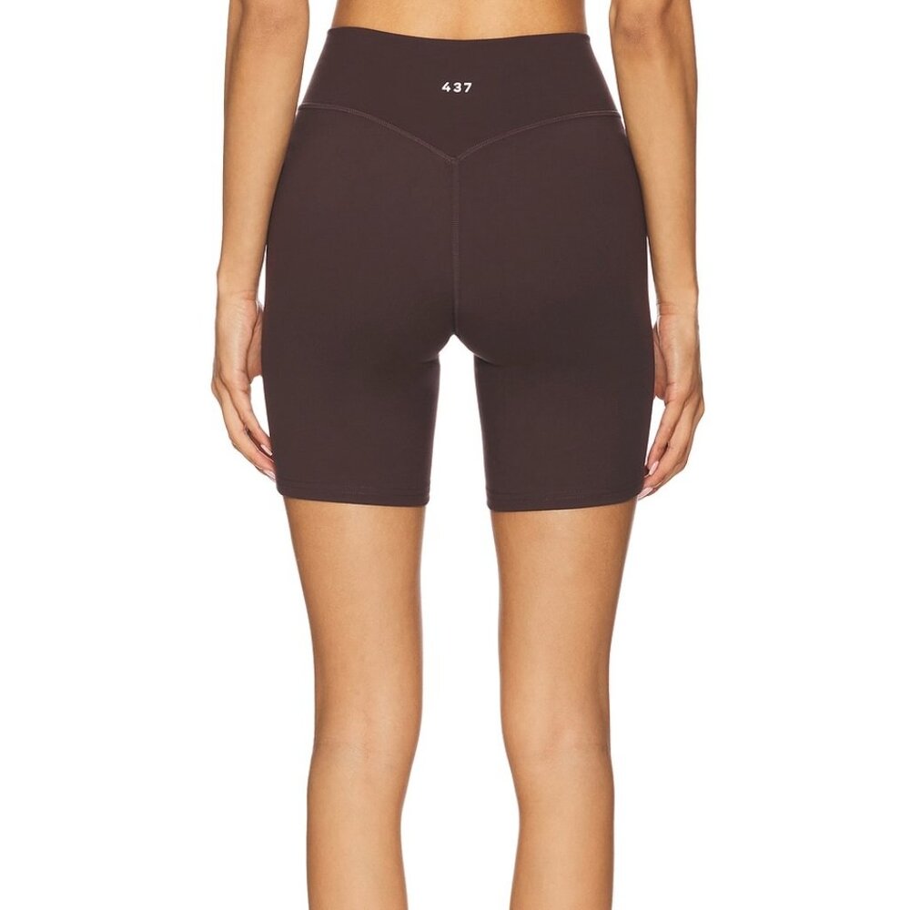 437 The V Short in Espresso Brown - Picture 3 of 7